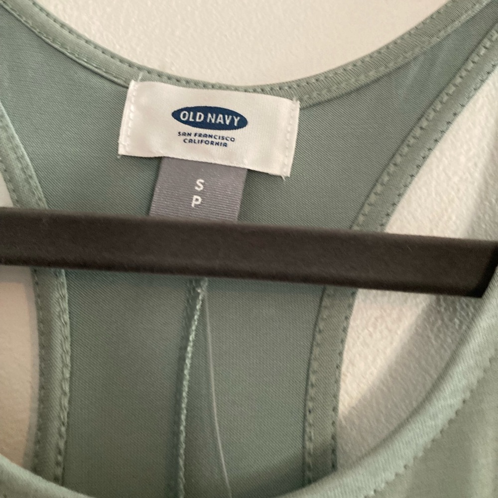 Old Navy Long Flowy Tank Top - Picture 3 of 6